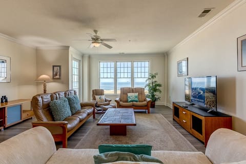 Living Room with Deck Access