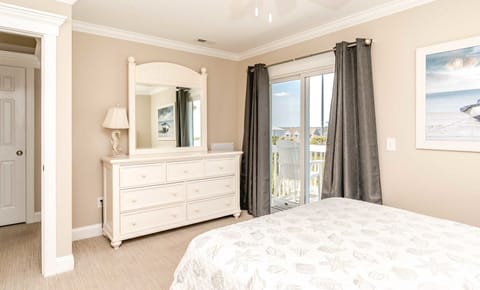 Top Floor Streetside Bedroom ~King II