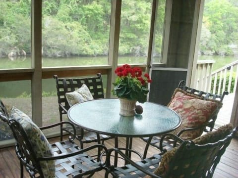 Screened porch  to enjoy dining while watching birds feast& nature