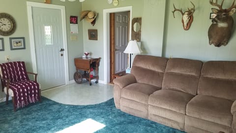 TV, fireplace, DVD player, stereo