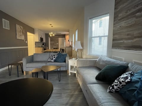 Smart TV, DVD player