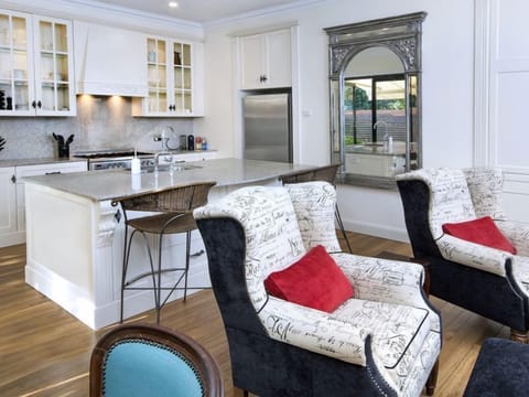 Gourmet Open Plan Kitchen & Living