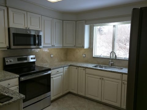 New upgraded kitchen
