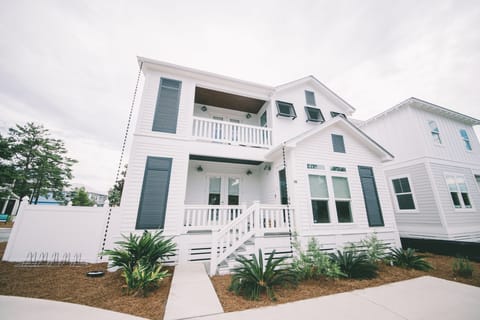 Welcome to Dutch Treat 30A!