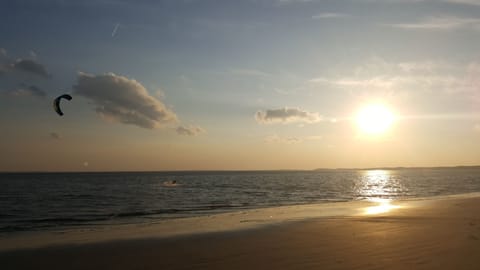 Kite surfing on the Atlantic!