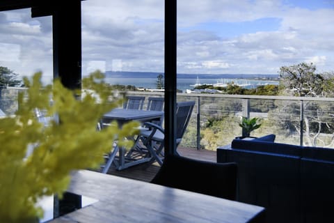 180 degree breathtaking  bay views no matter where you are.