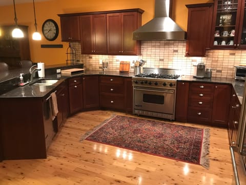 Chef’s Kitchen with Viking Stainless Steal Appliances