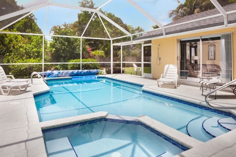 Luxury Heated Pool in Private Grounds