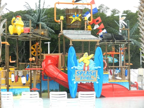 Splash zone at free water park