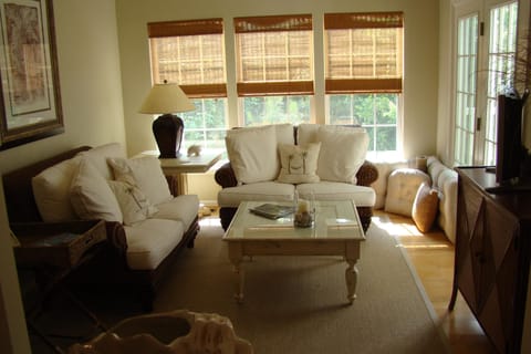Sunroom with 42 inch flat screen TV with upgraded HD  cable w sports pkg