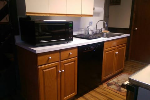 Microwave & Dishwasher