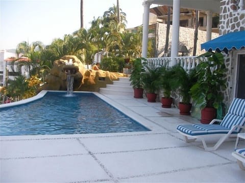 Plenty of room for you and your friends