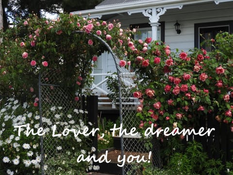The ultimate romantic historic cottage.