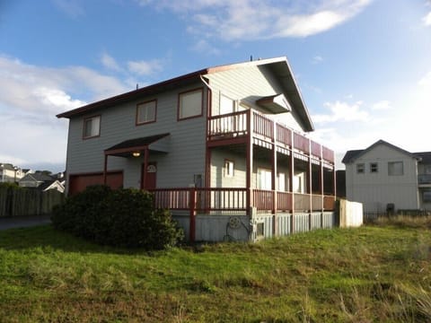 Full ocean view deck