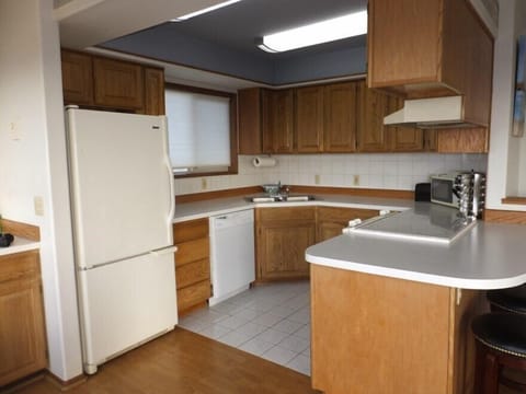 Fully furnished kitchen