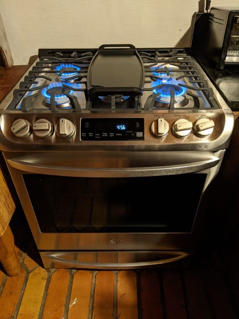 NEW (as of December 2020) gas range.  Oven has convection and broiling.