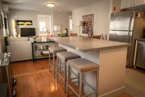 Great island for sharing time with family and friends; watch tv or play games