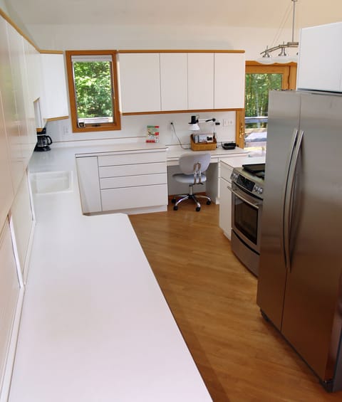 Contemporary Kitchen