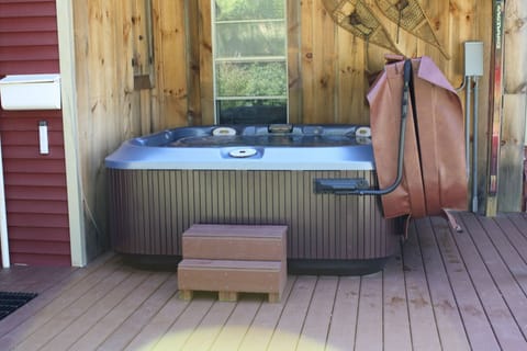 6 person hot tub