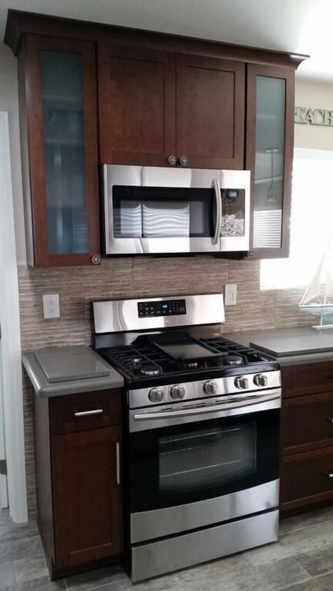 Stainless Steel Appliances 
