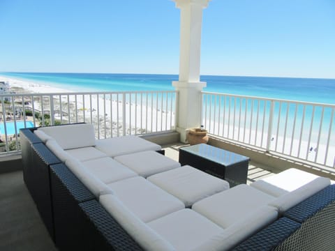 Huge L Shaped Balcony with Luxurious Patio Furniture and the Best View in Destin
