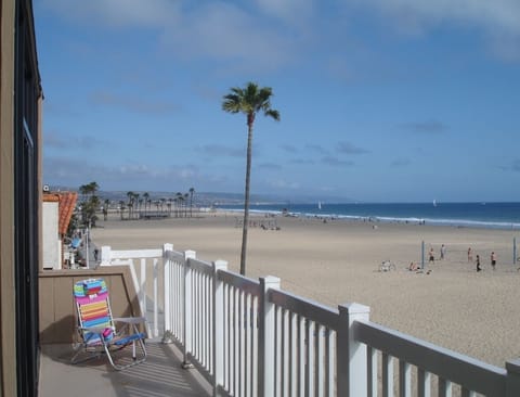 From balcony looking south