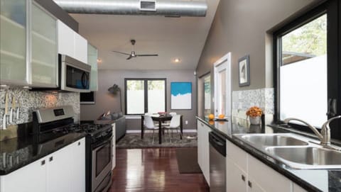 Whip up a batch of famous Texan queso in this fully-stocked kitchen
