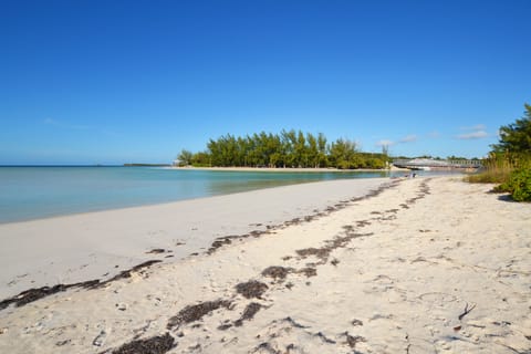 Beach - Just 1 minute walk from Mermaid Manor