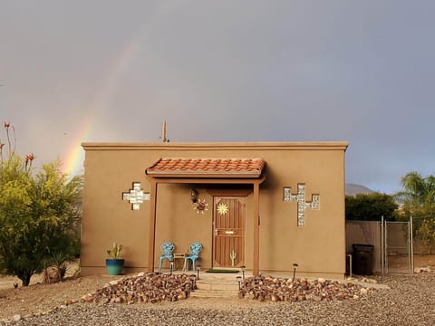 You found the lucky spot at the end of the rainbow. Casita shares a large lot