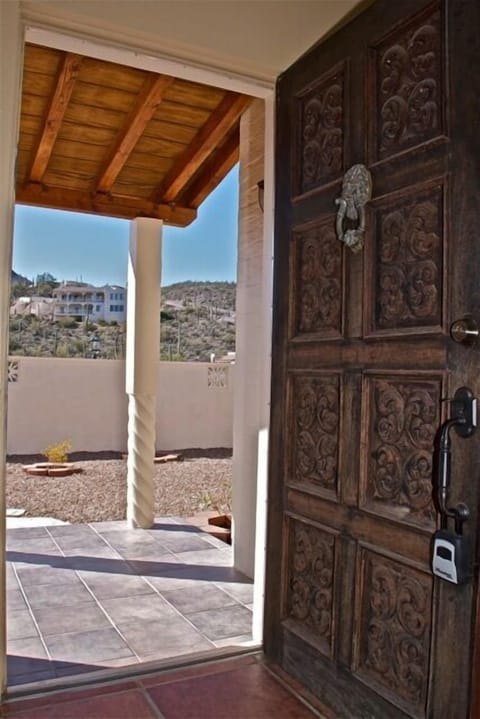 Welcome to your vacation home in Tucson