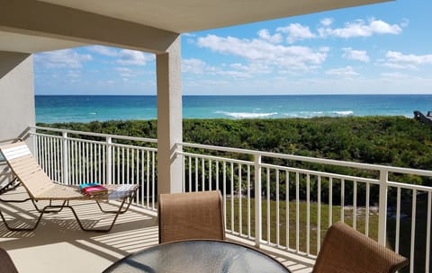 Enjoy direct ocean views from the large balcony, with bright south-east exposure