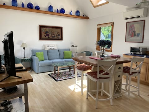 Living /Dining Room