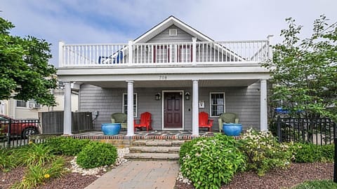 Exterior of Lazy River Beach House