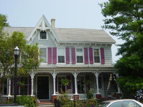 213 Second Street(front door on the right)