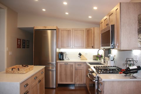 High-end appliances: Miele, Bosch, GE Profile