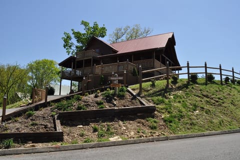 Eagle's Nest Cabin