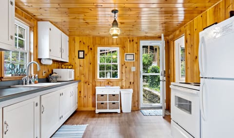 Full functional,  open concept kitchen