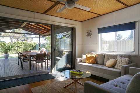 Open indoor/ outdoor living
