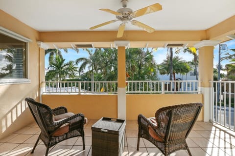 Upstairs balcony off the master suite