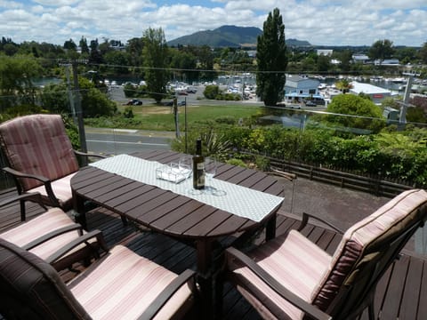 Deck, access from lounge.