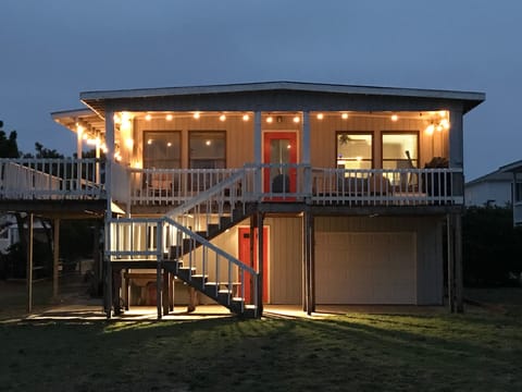 Waterfront Cottage at Blue Point