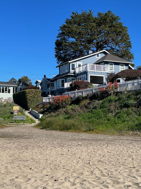 Historic house with amazing views steps from the beach