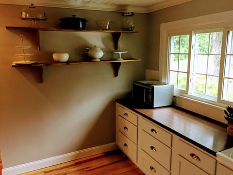 Many counter surfaces for food prep... great for multiple chefs in the kitchen!