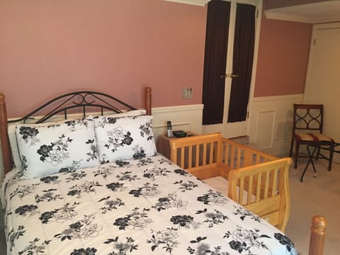 Co-sleeper/Crib. $10 per night or $15 per night total with high chair.