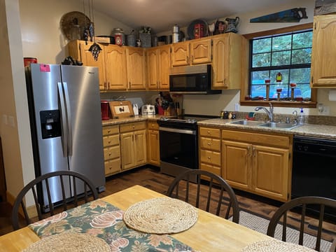Spacious Eat-In Kitchen with modern appliances
