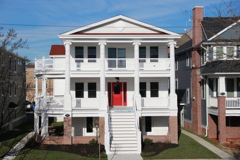 The King of Wesley in all his Glory!