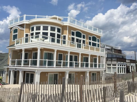 Dream Home with three side looking at ocean