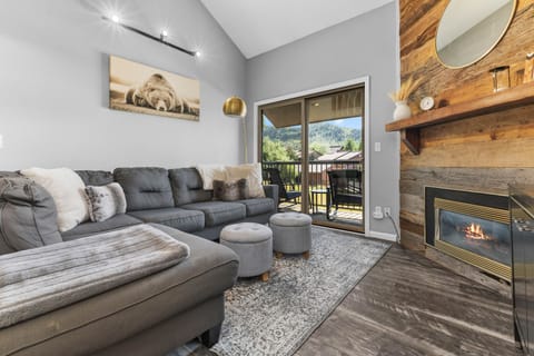 Living Room with Vaulted Ceilings