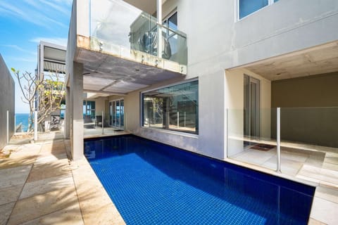 Pool 1
