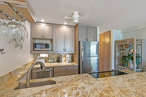 Another view of the kitchen.